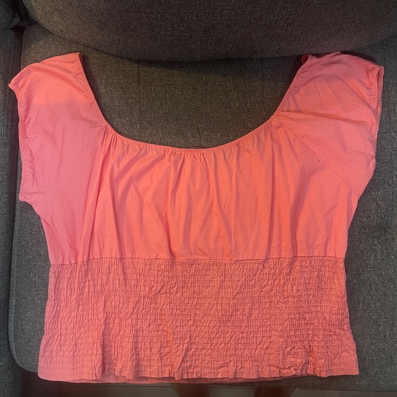 XL Pink, Peasant Style, Pin Up, Puff sleeved shirt in excellent shape! - Picture 2 of 4